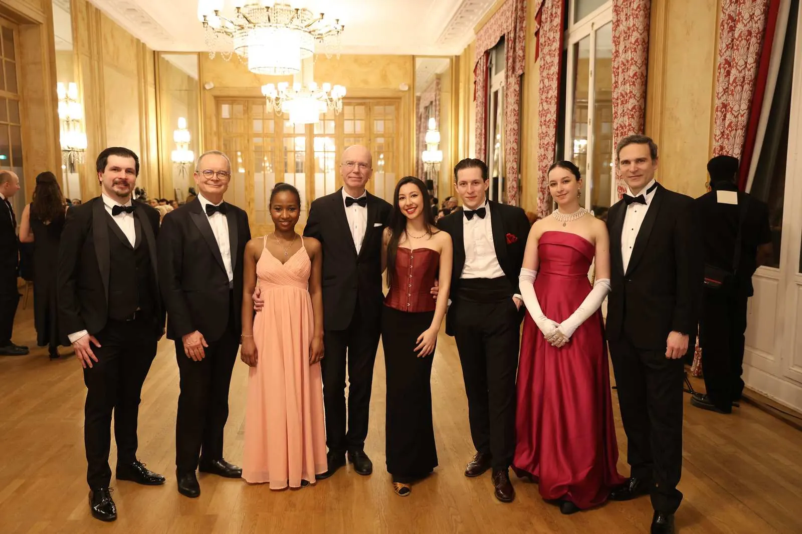 Soirée de gala — photo de groupe